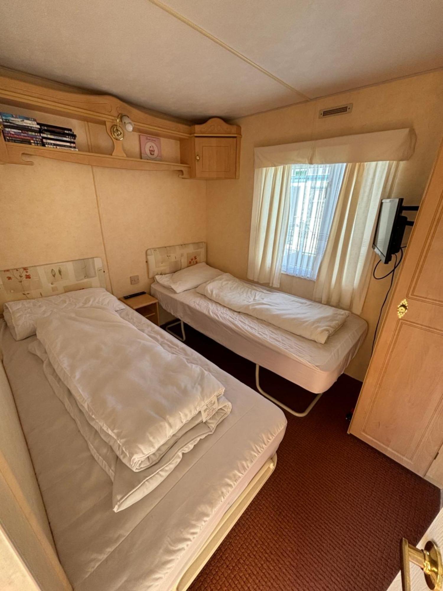 Seaview 145 - Pet Friendly, Bath And Close To Beach & Fantasy Island - Meadow Lakes Caravan & Lodge Hire インゴールドメルズ エクステリア 写真